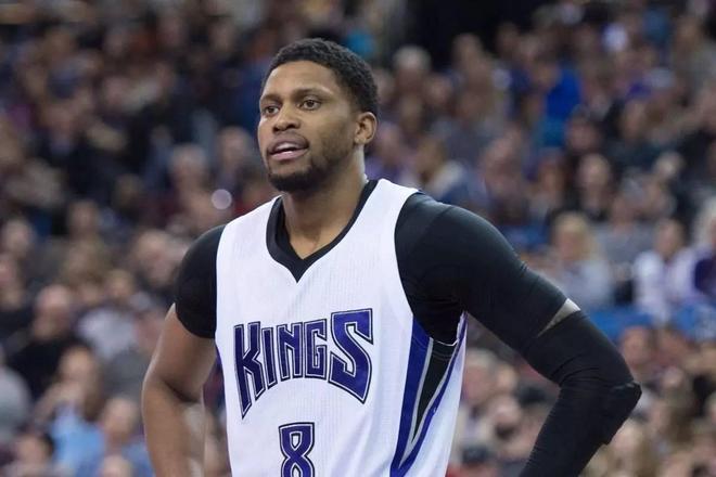 闪耀在球场 闪耀在球场